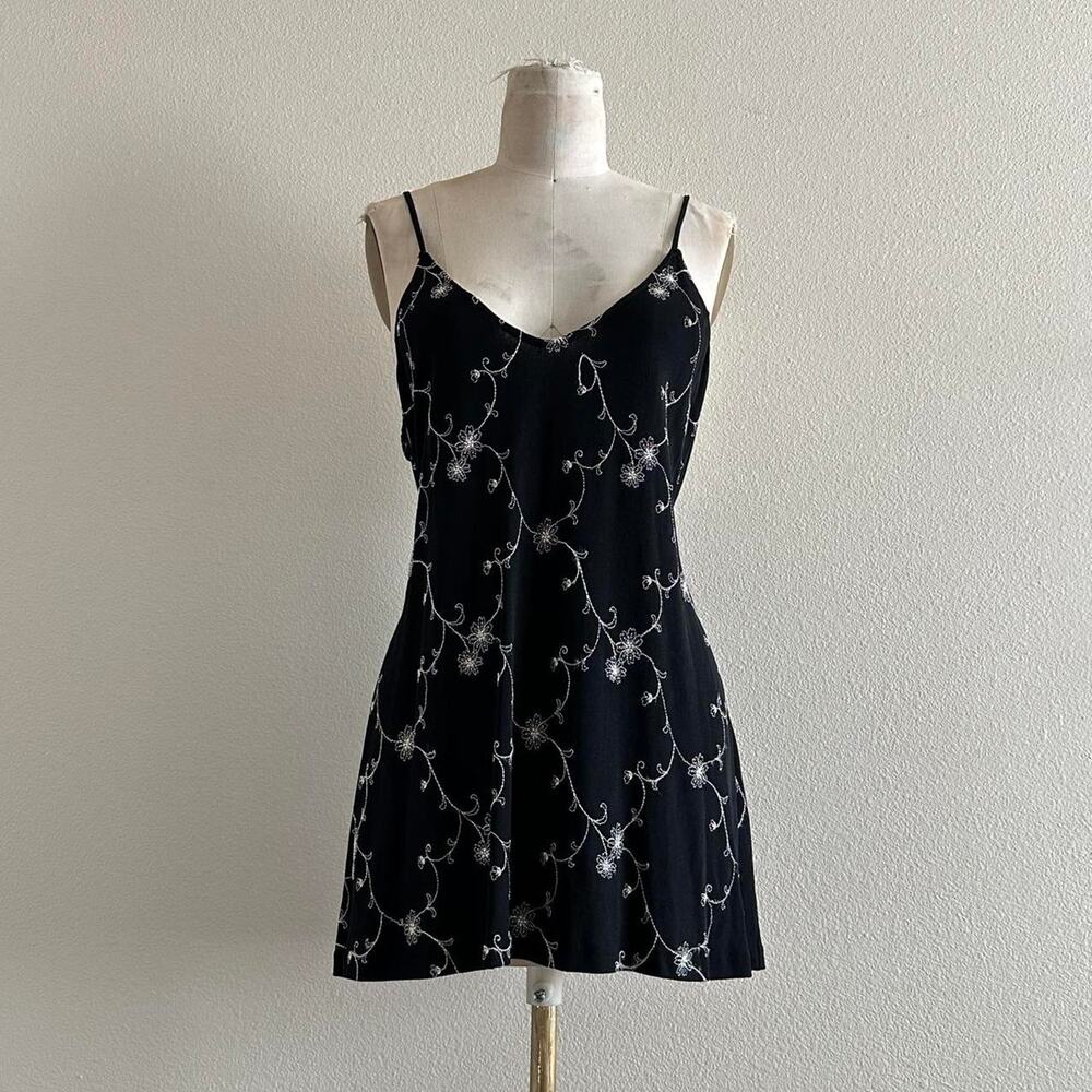 handmade black and white floral embroidery micro mini dress